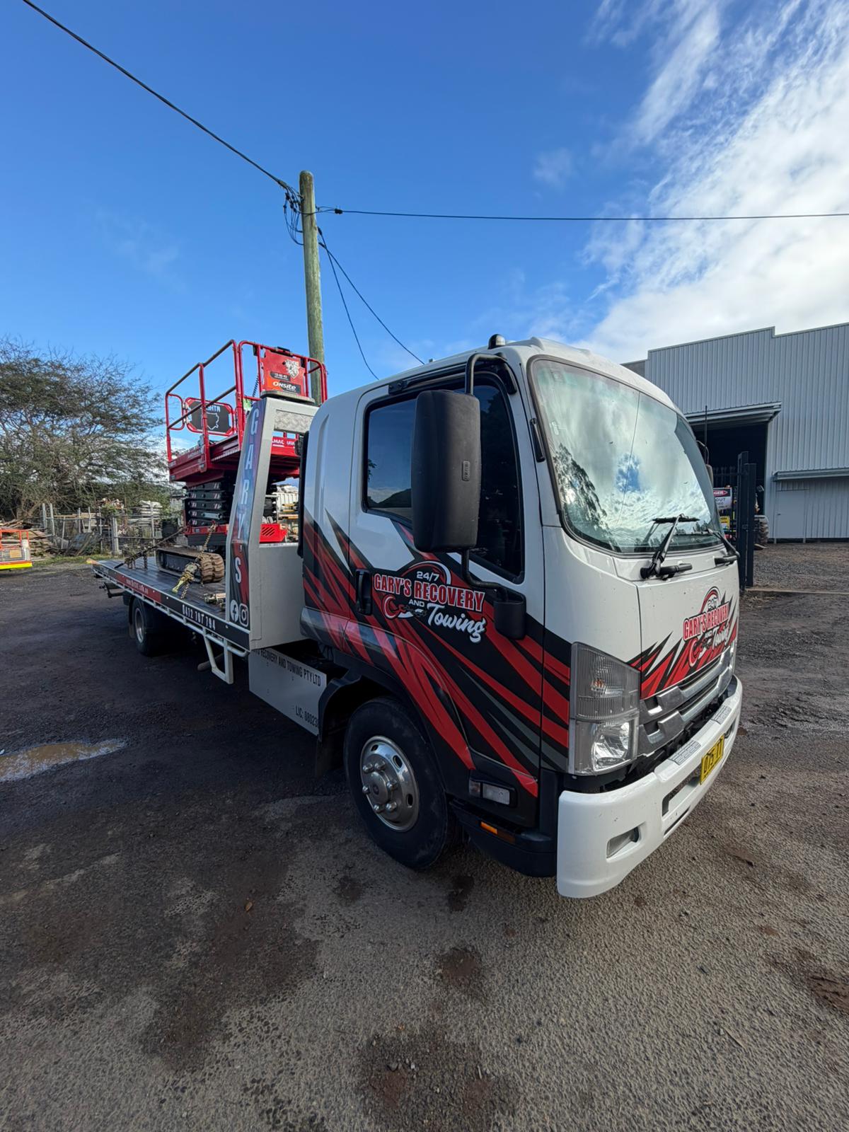 Gary's Recovery & Towing service vehicle